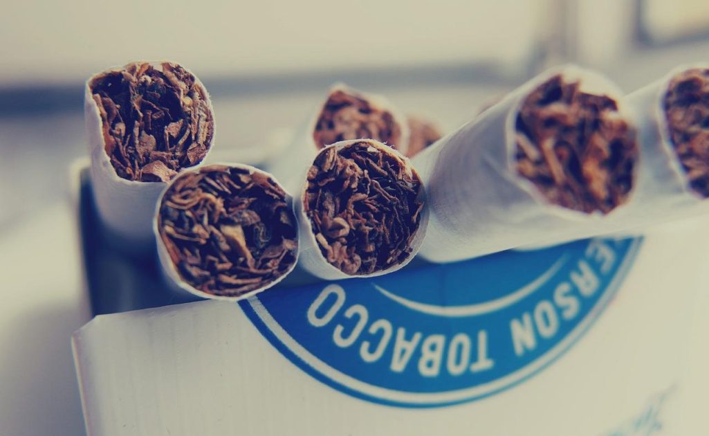 Een wereld zonder tabak: het advies van deskundigen om een einde te maken aan de tabaksepidemie